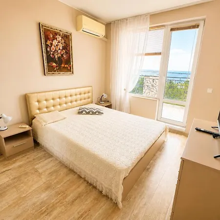 Apartment Boutique 2br | Pearl & Views